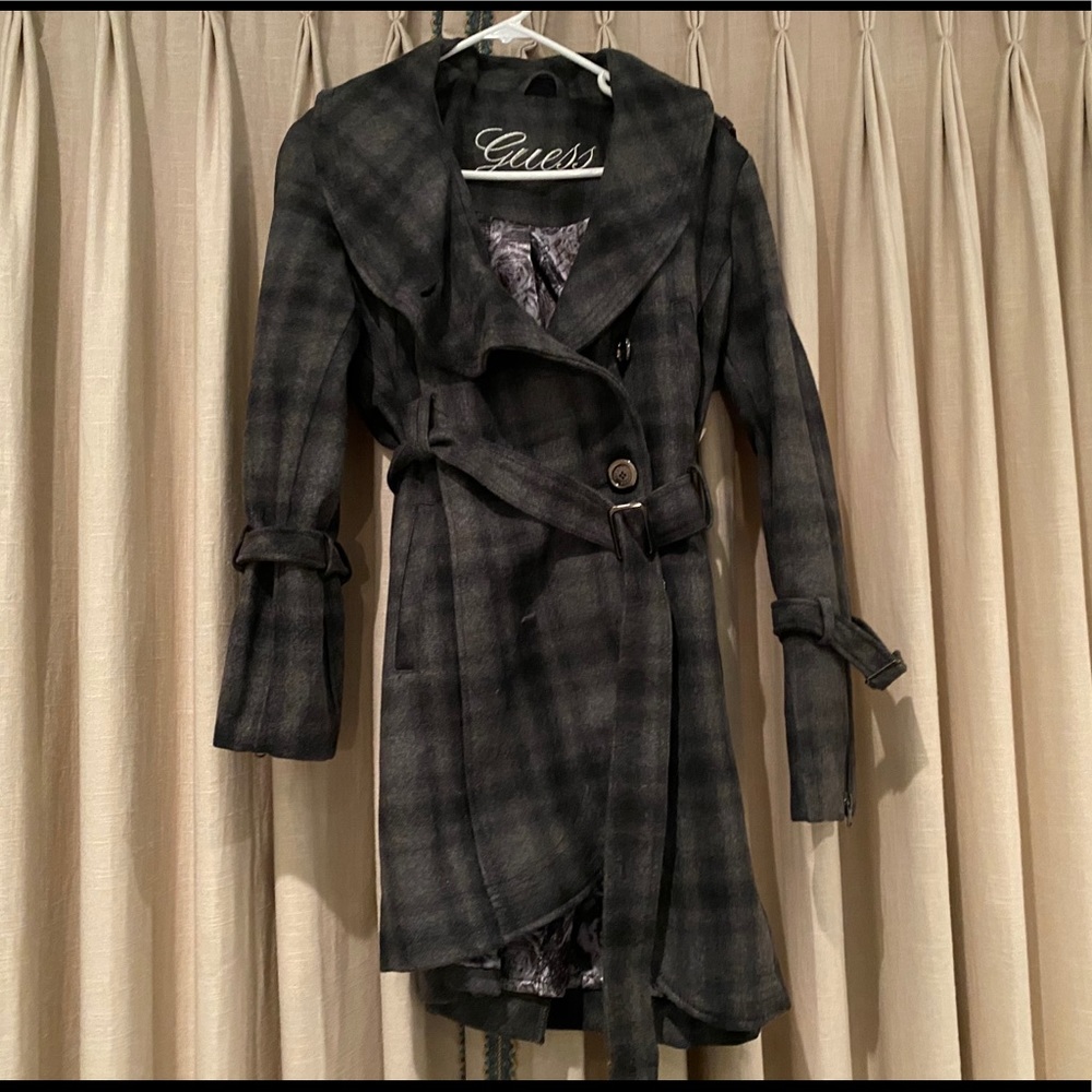 Guess black multicolor peacoat, size medium
